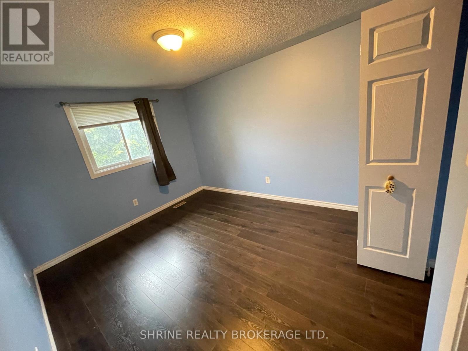 32 - 490 Third Street Property Photo 13