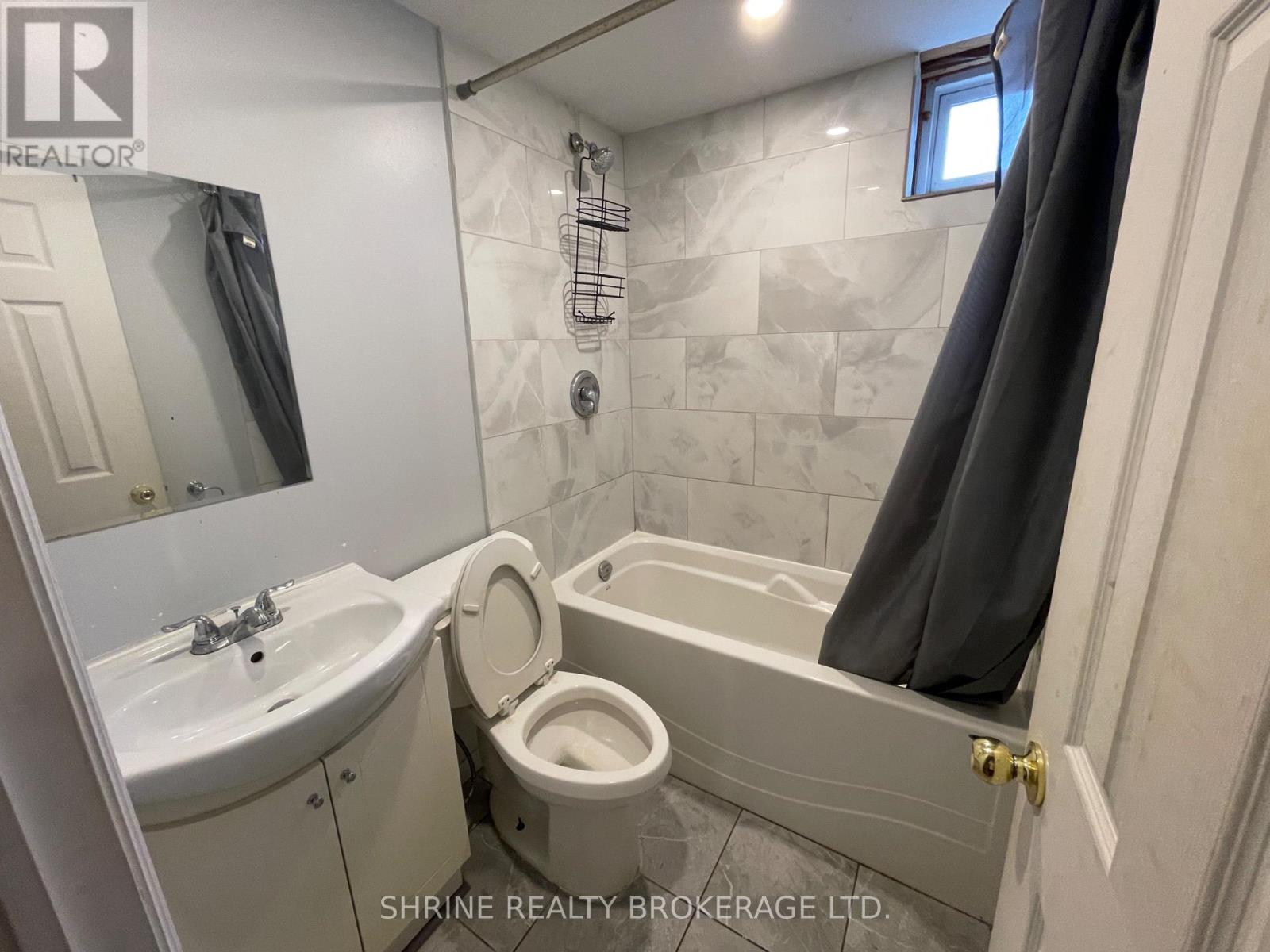 32 - 490 Third Street Property Photo 15