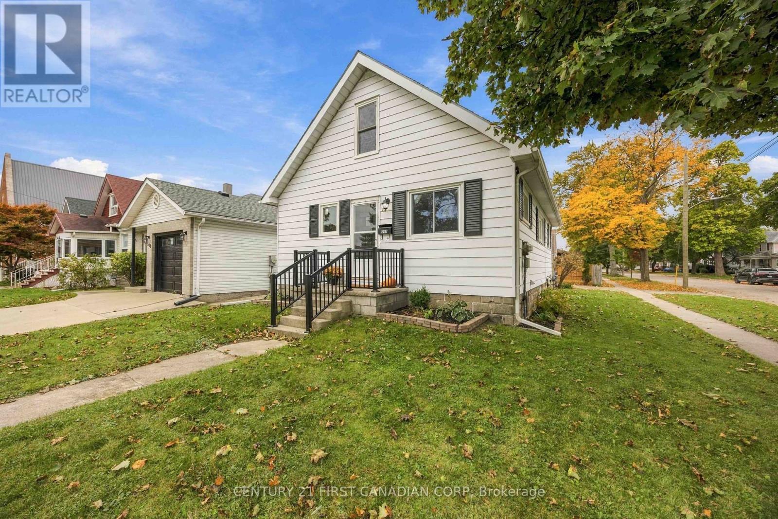 353 TALFOURD STREET Property Photo 1