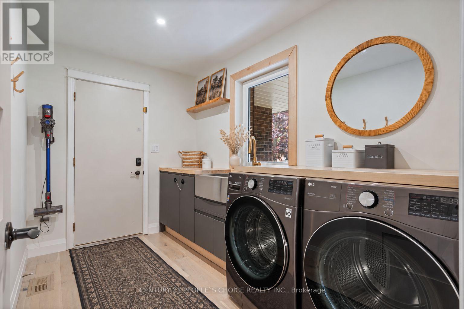 7 Carl Crescent Property Photo 29