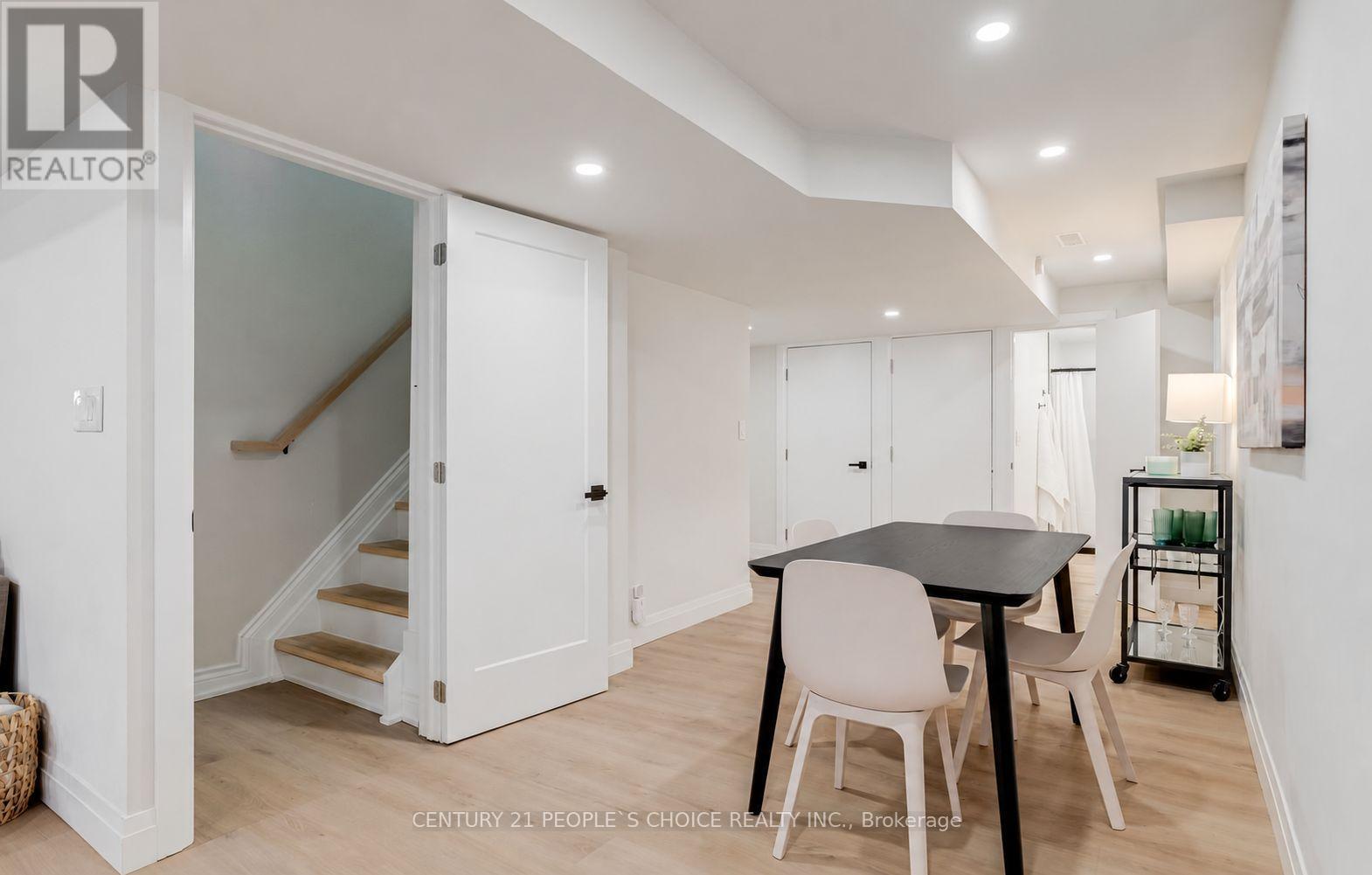 7 Carl Crescent Property Photo 32