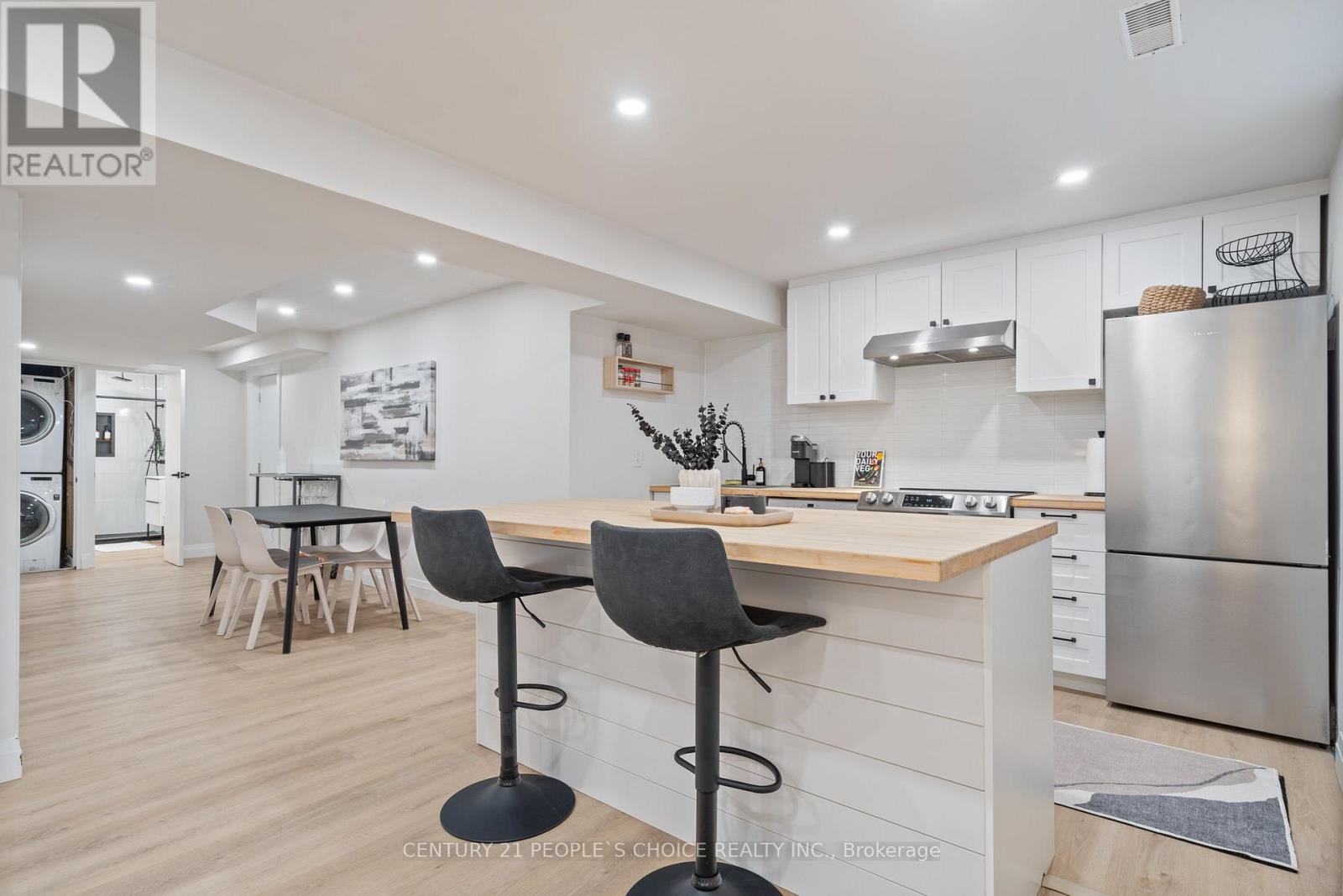7 Carl Crescent Property Photo 34
