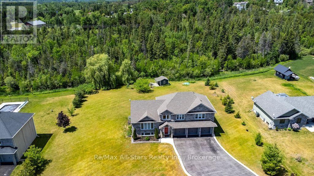 15 Rustlewood Avenue Property Photo 3