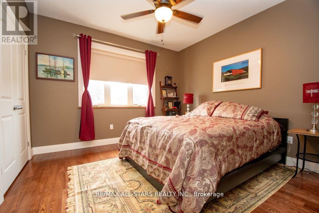 15 Rustlewood Avenue Property Photo 24
