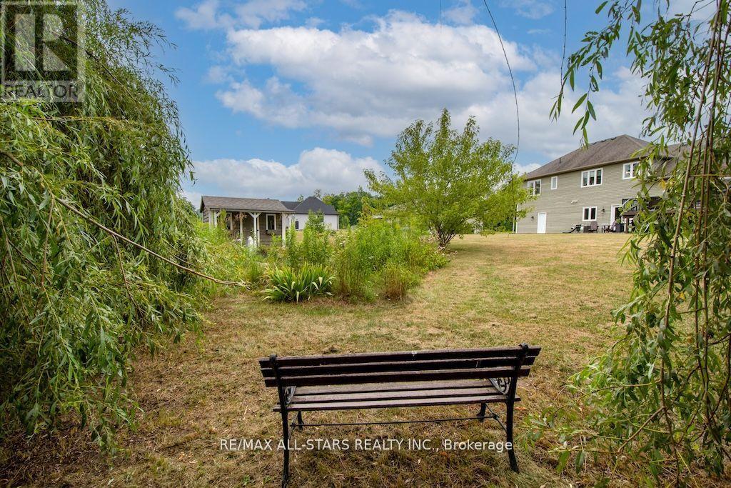 15 Rustlewood Avenue Property Photo 36