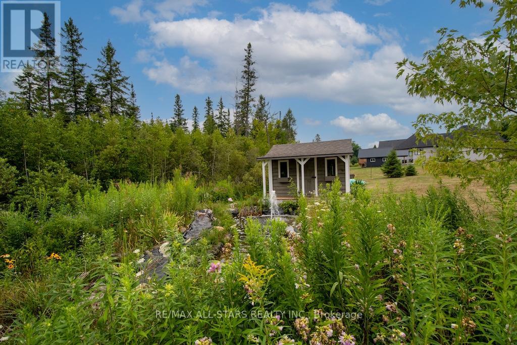 15 Rustlewood Avenue Property Photo 38
