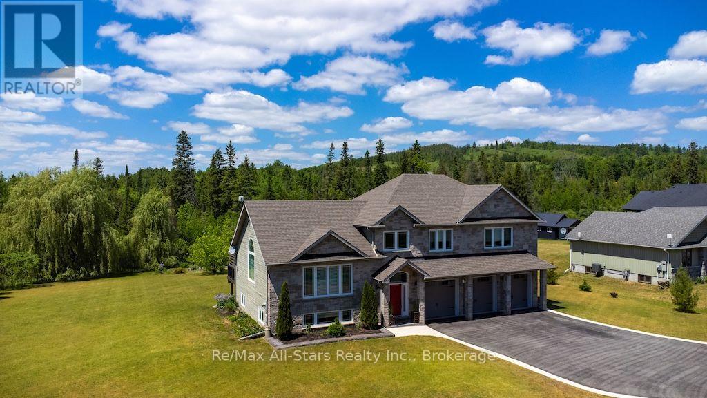 15 Rustlewood Avenue Property Photo 49