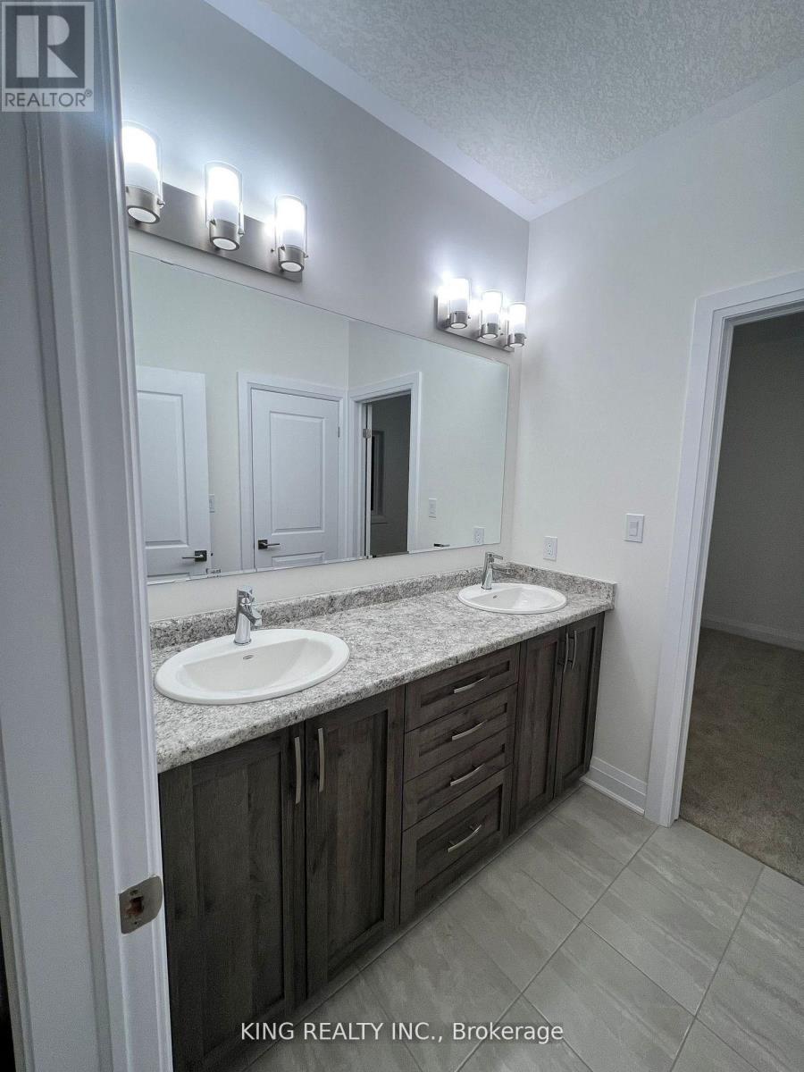 27 Carina Street Property Photo 20