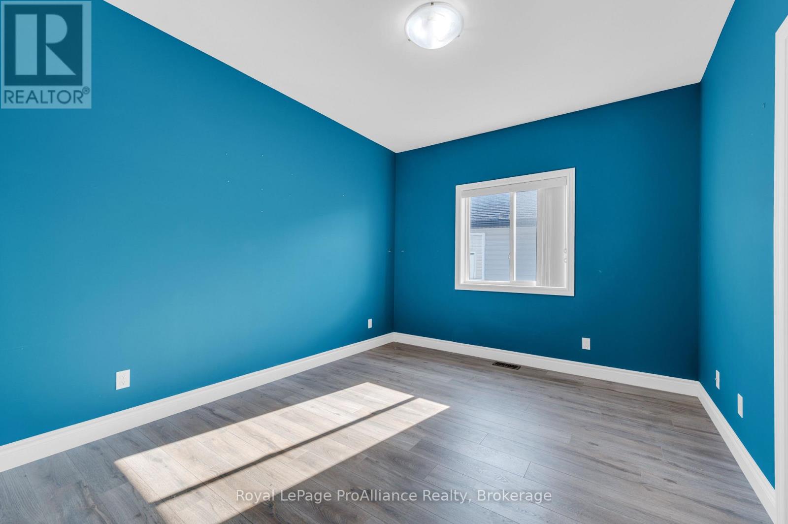 16 Lehtinen Crescent Property Photo 15