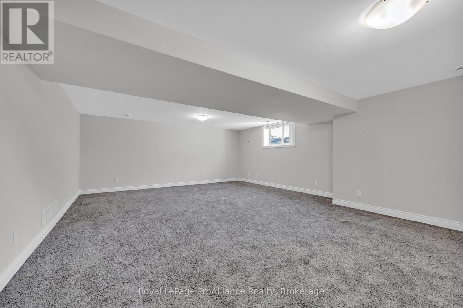 16 Lehtinen Crescent Property Photo 17