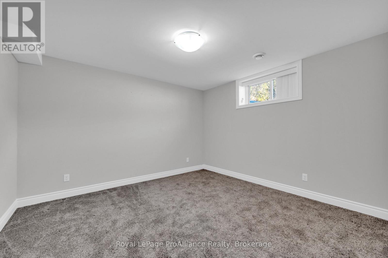16 Lehtinen Crescent Property Photo 18