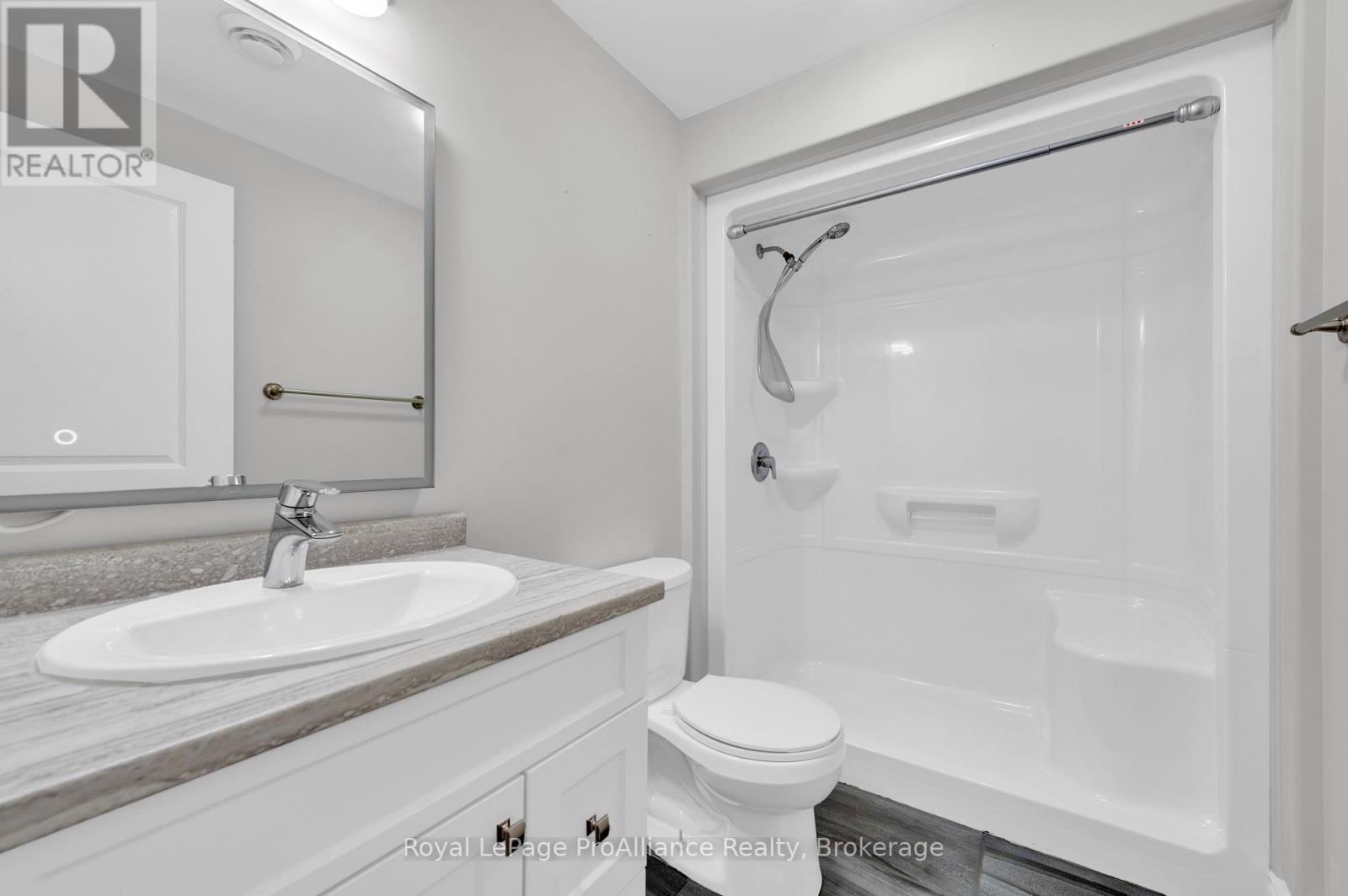 16 Lehtinen Crescent Property Photo 22