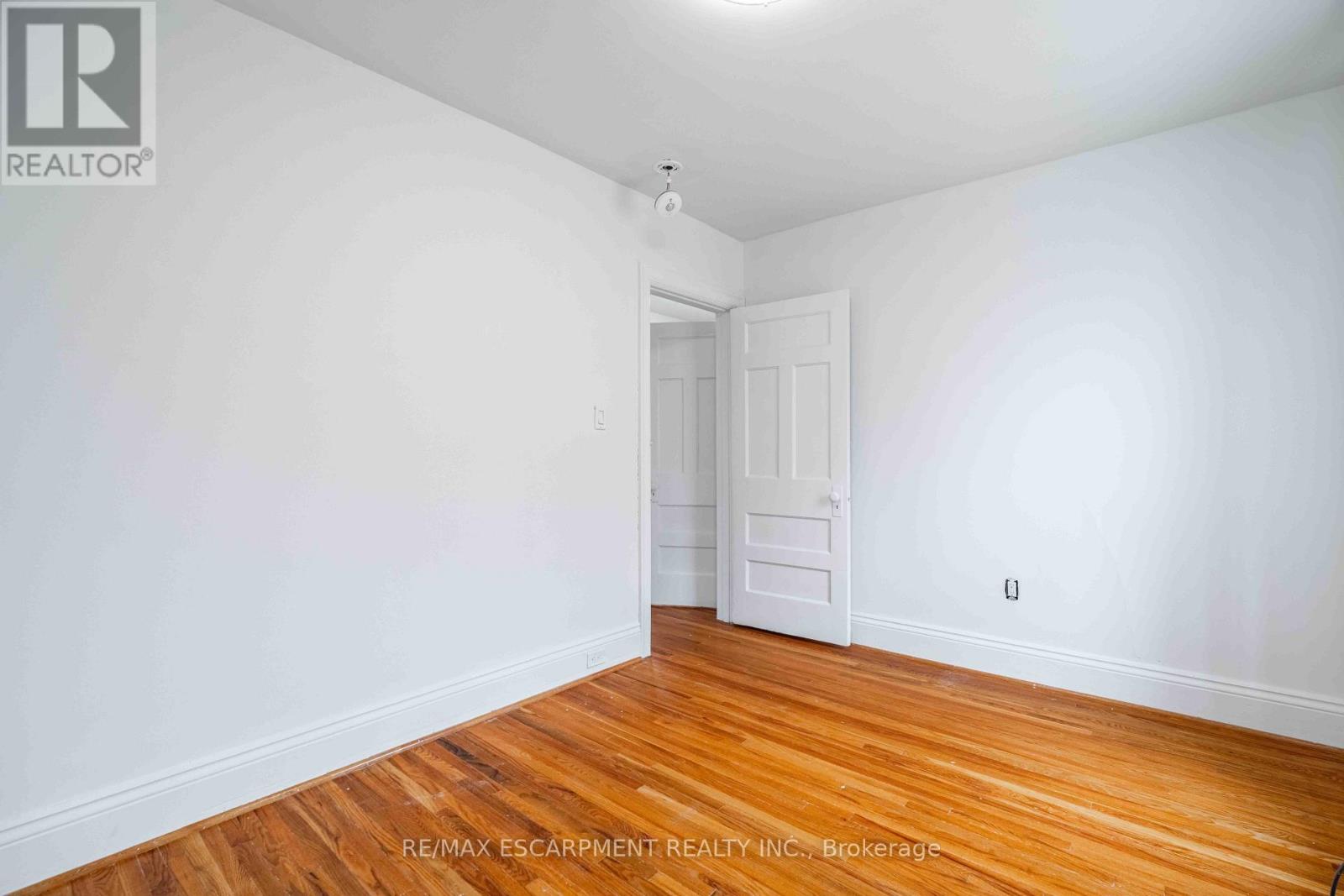 58 St. Matthews Avenue Property Photo 13