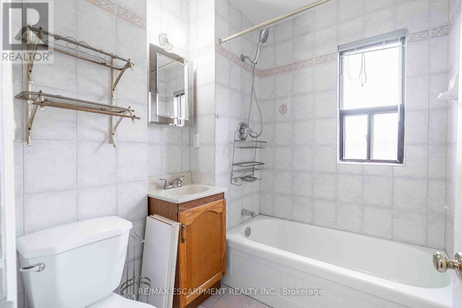 58 St. Matthews Avenue Property Photo 17