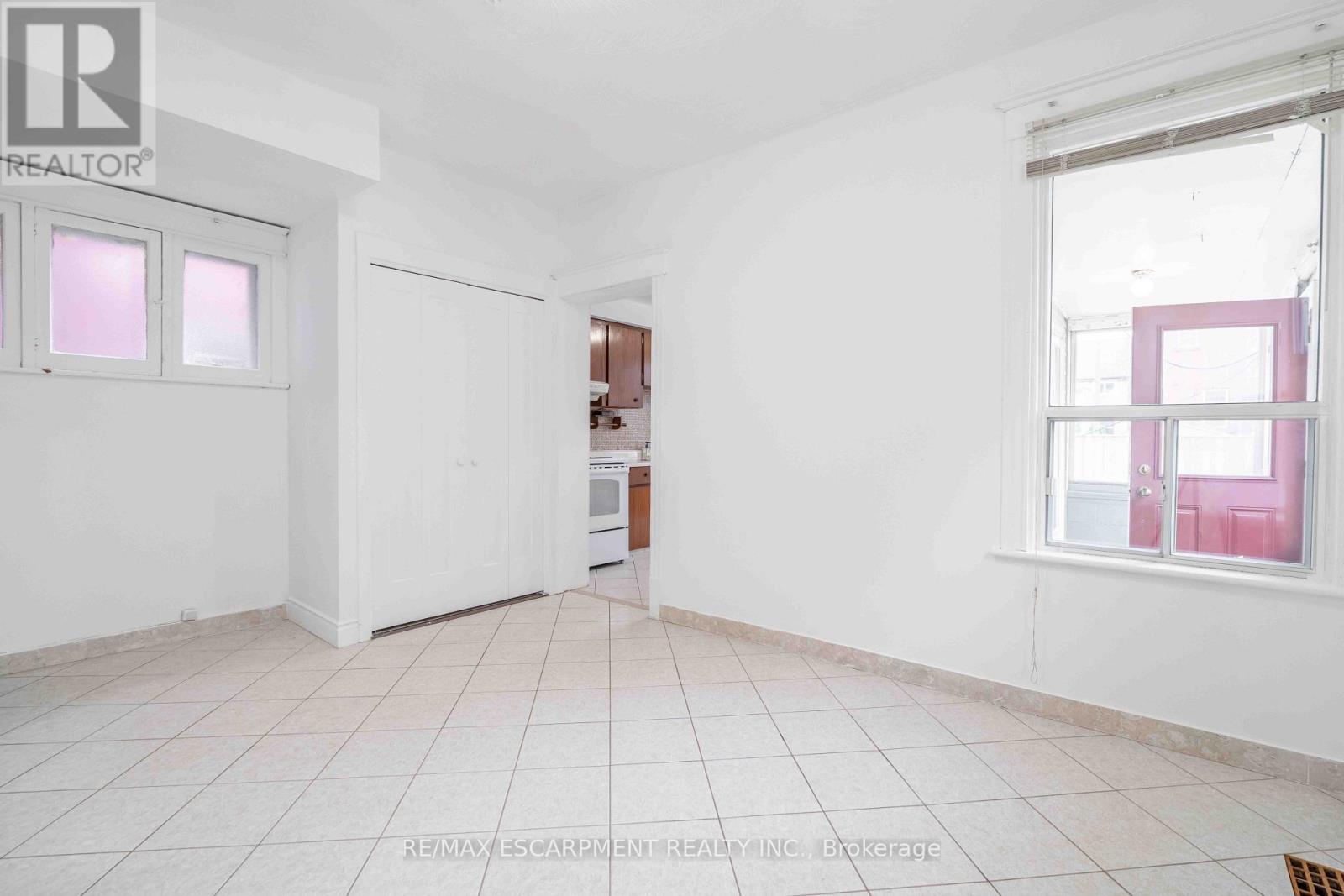 58 St. Matthews Avenue Property Photo 29