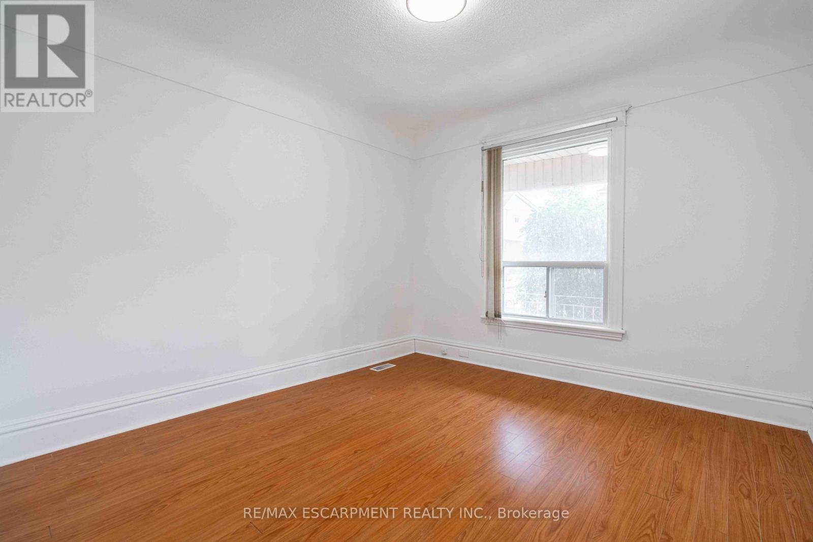 58 St. Matthews Avenue Property Photo 33