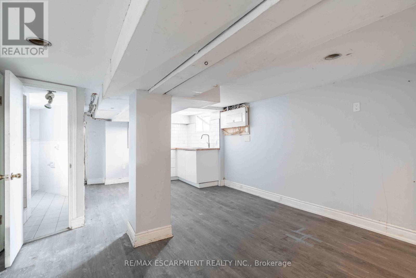 58 St. Matthews Avenue Property Photo 38
