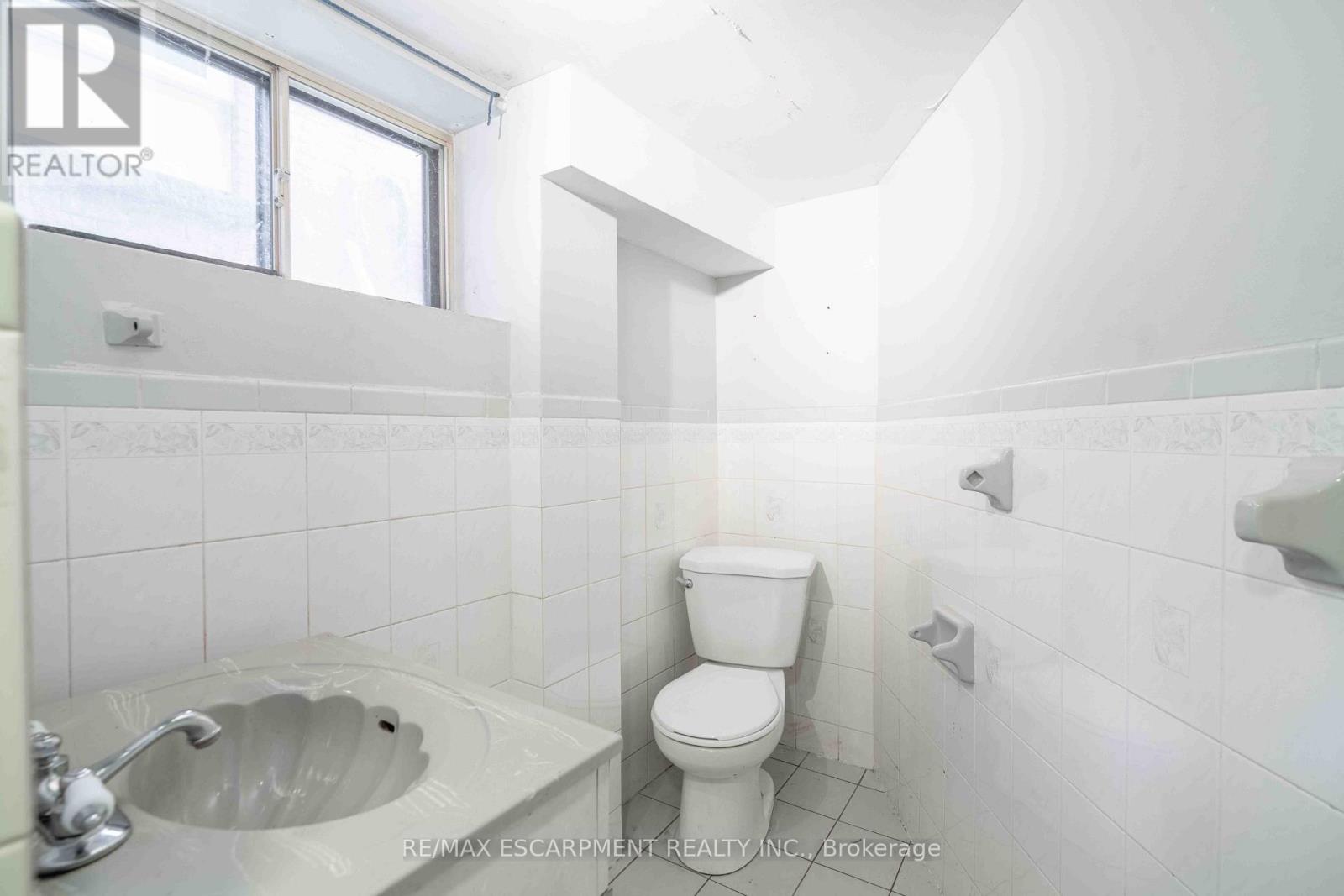 58 St. Matthews Avenue Property Photo 41