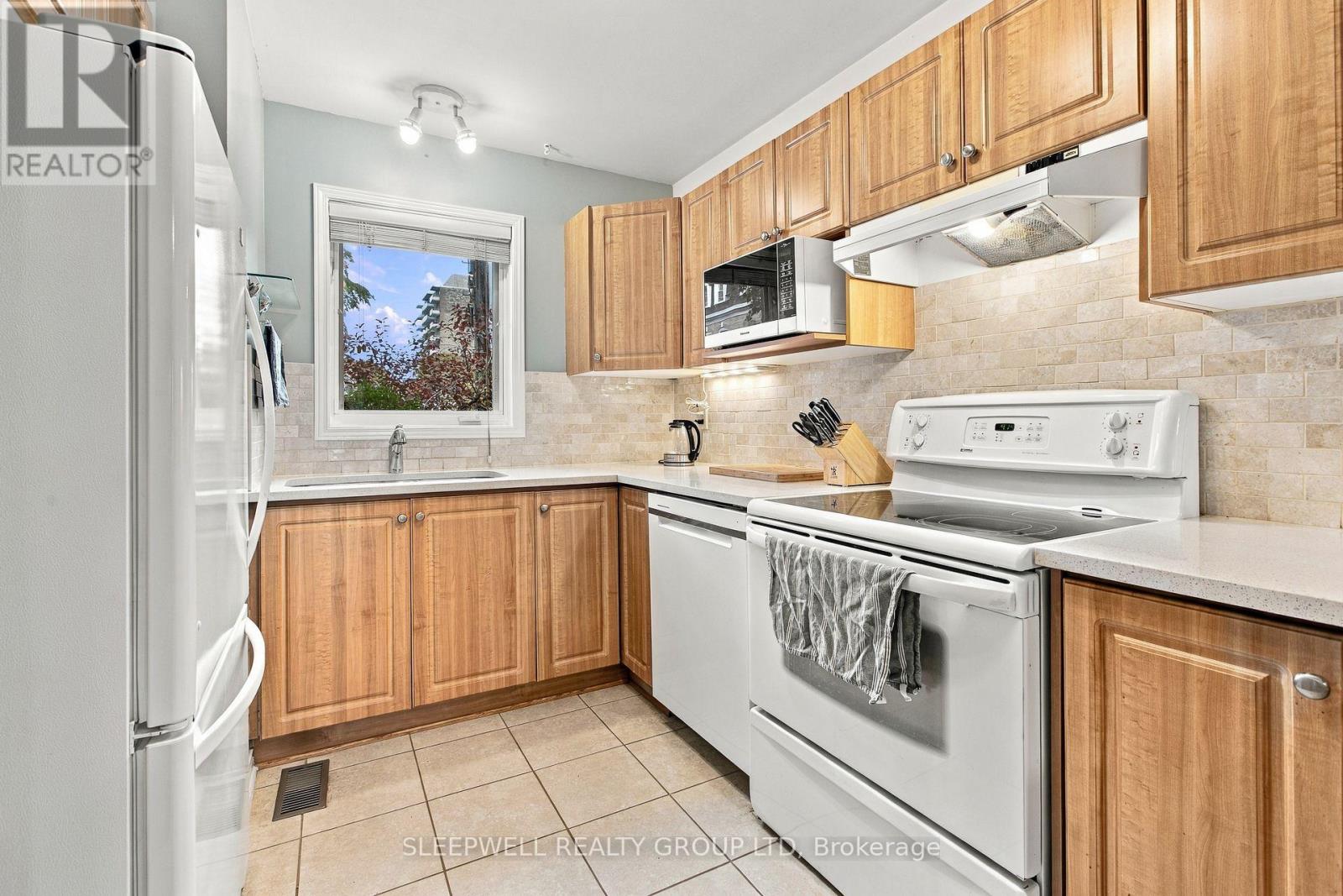 12 Maclean Street Property Photo 4
