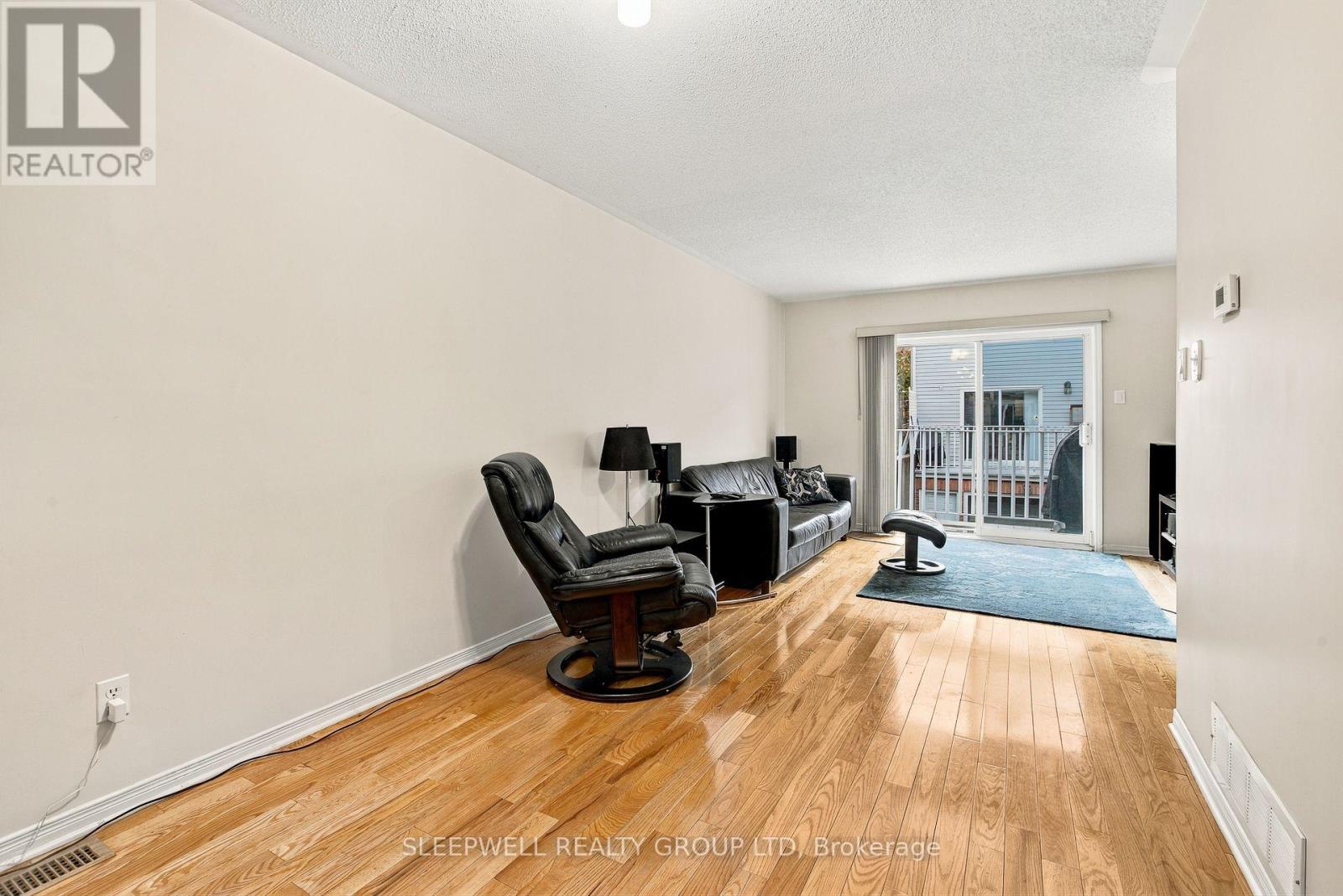 12 Maclean Street Property Photo 10