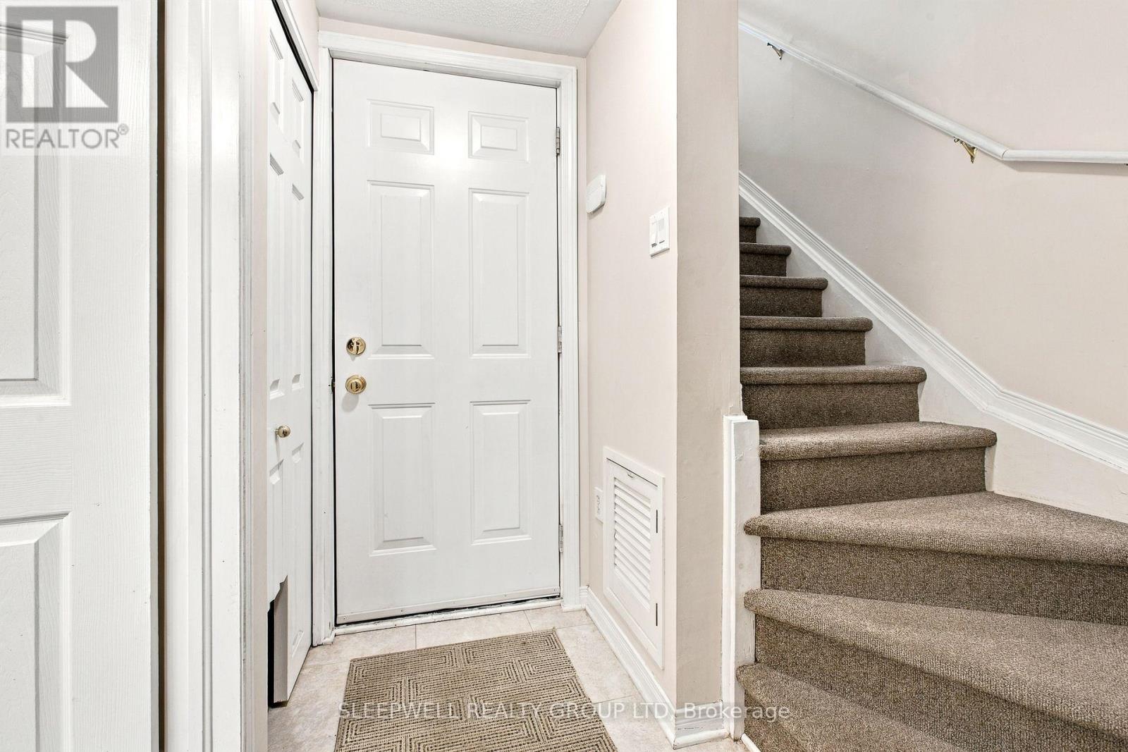 12 Maclean Street Property Photo 21