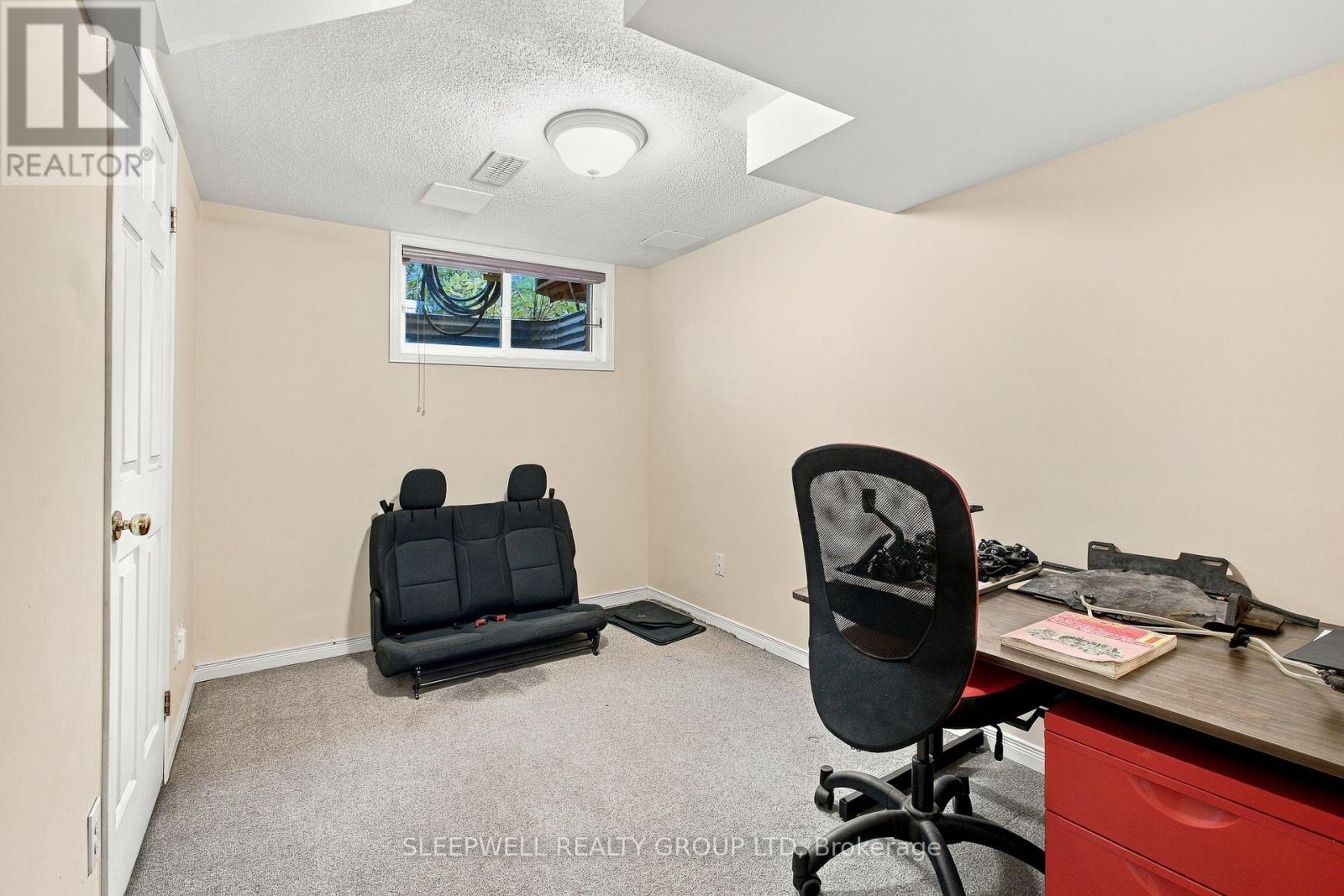 12 Maclean Street Property Photo 22