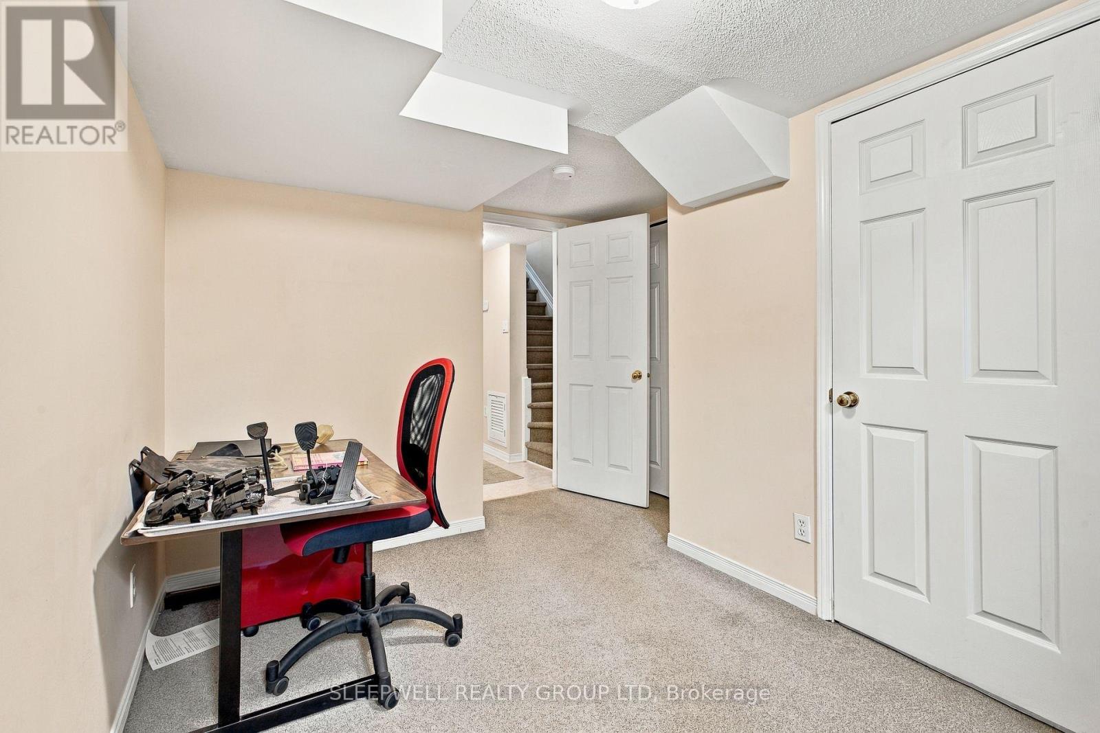 12 Maclean Street Property Photo 23