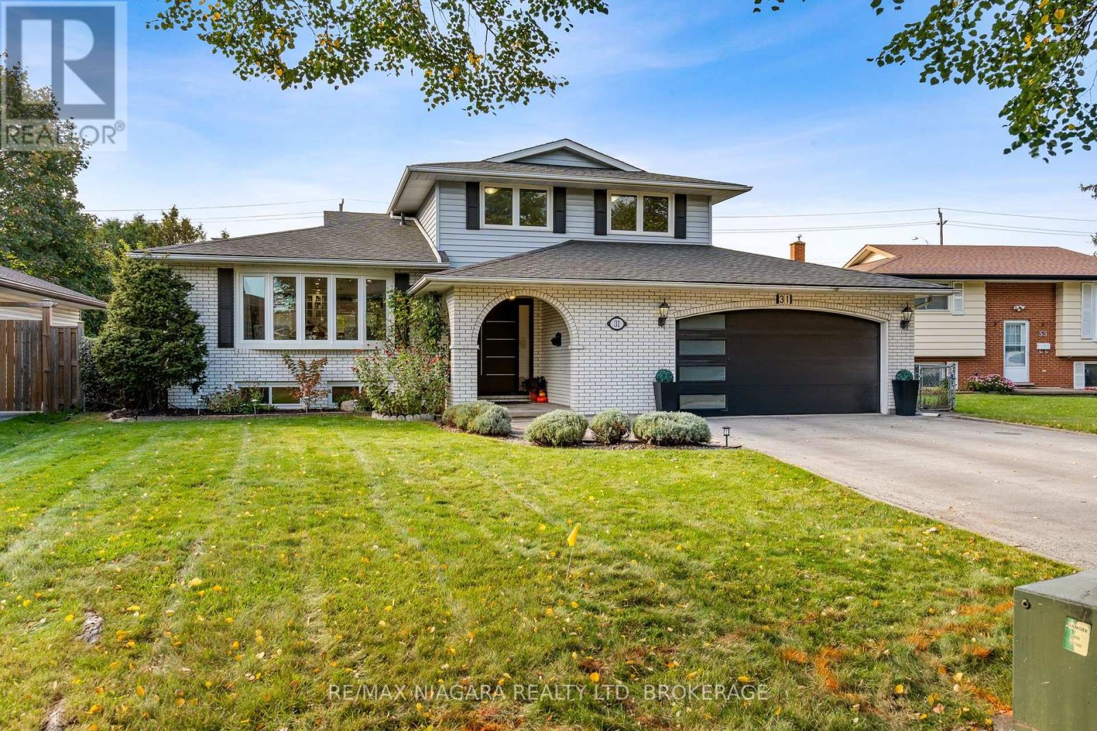 31 Jessica Drive Property Photo 2