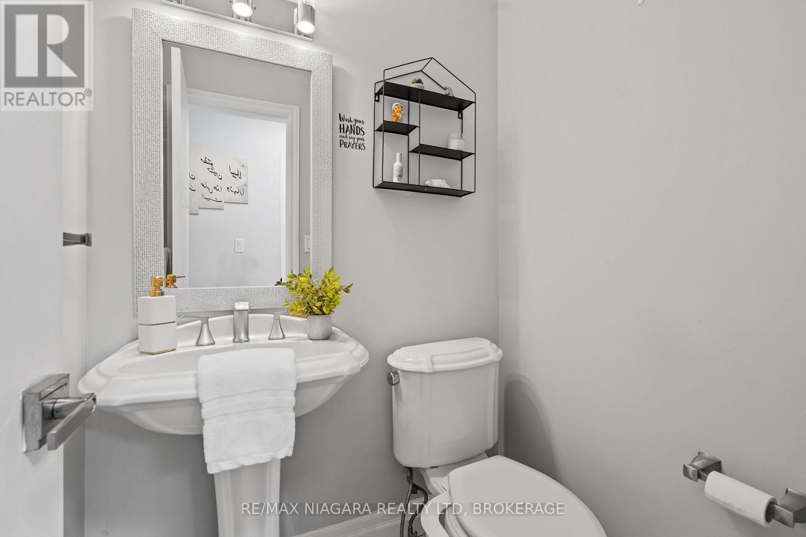 31 Jessica Drive Property Photo 13