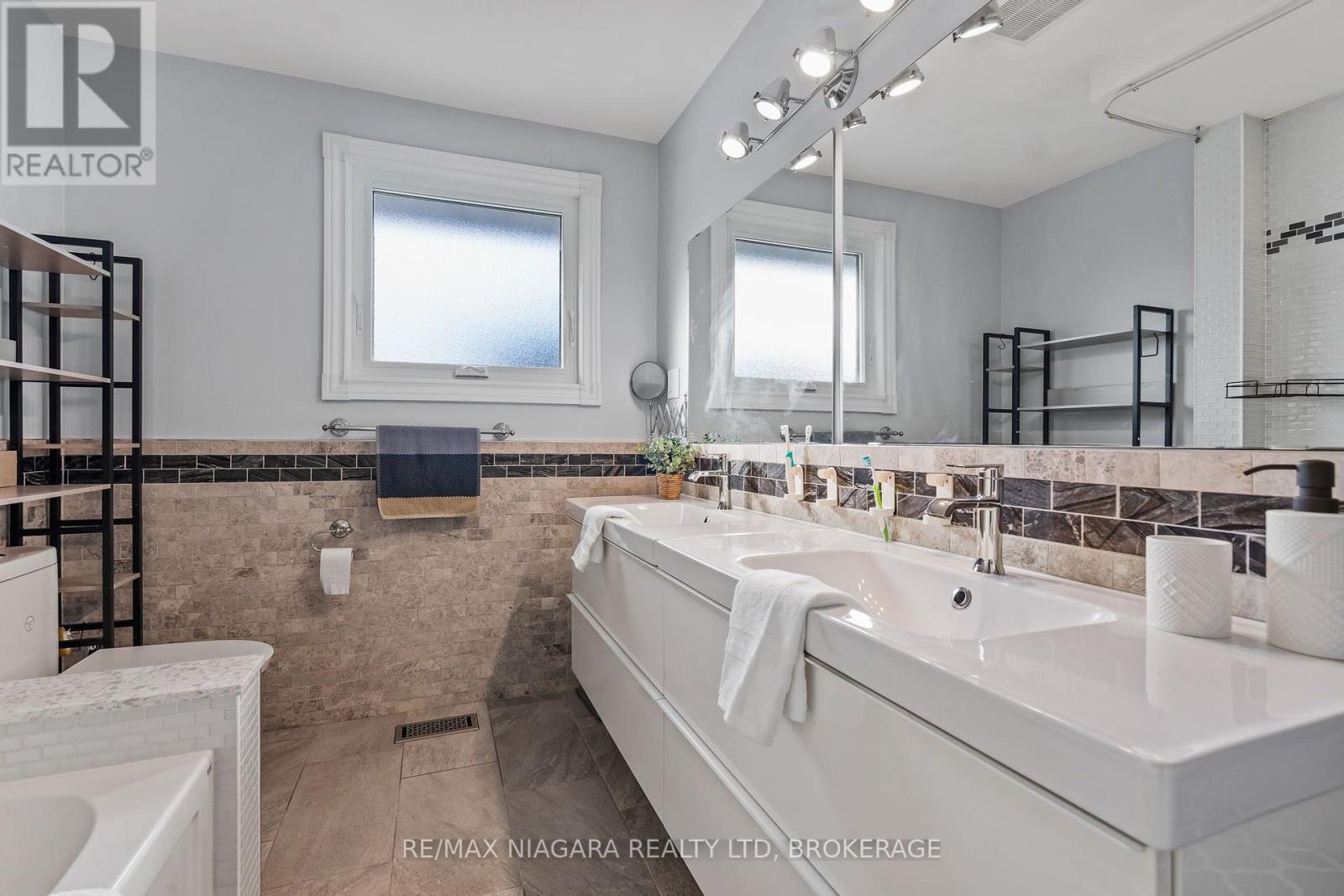 31 Jessica Drive Property Photo 19