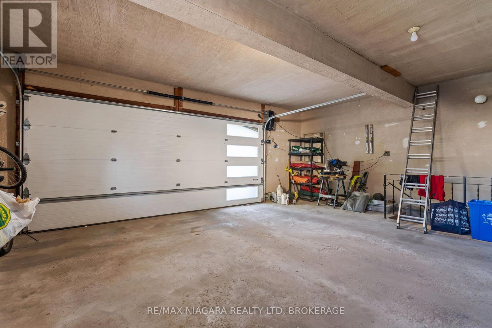31 Jessica Drive Property Photo 24