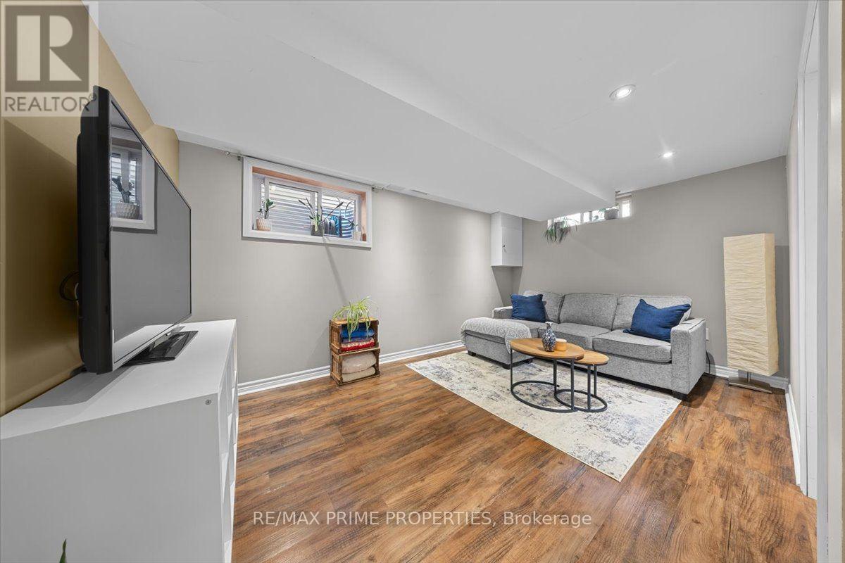 78 Fieldgate Drive Property Photo 35