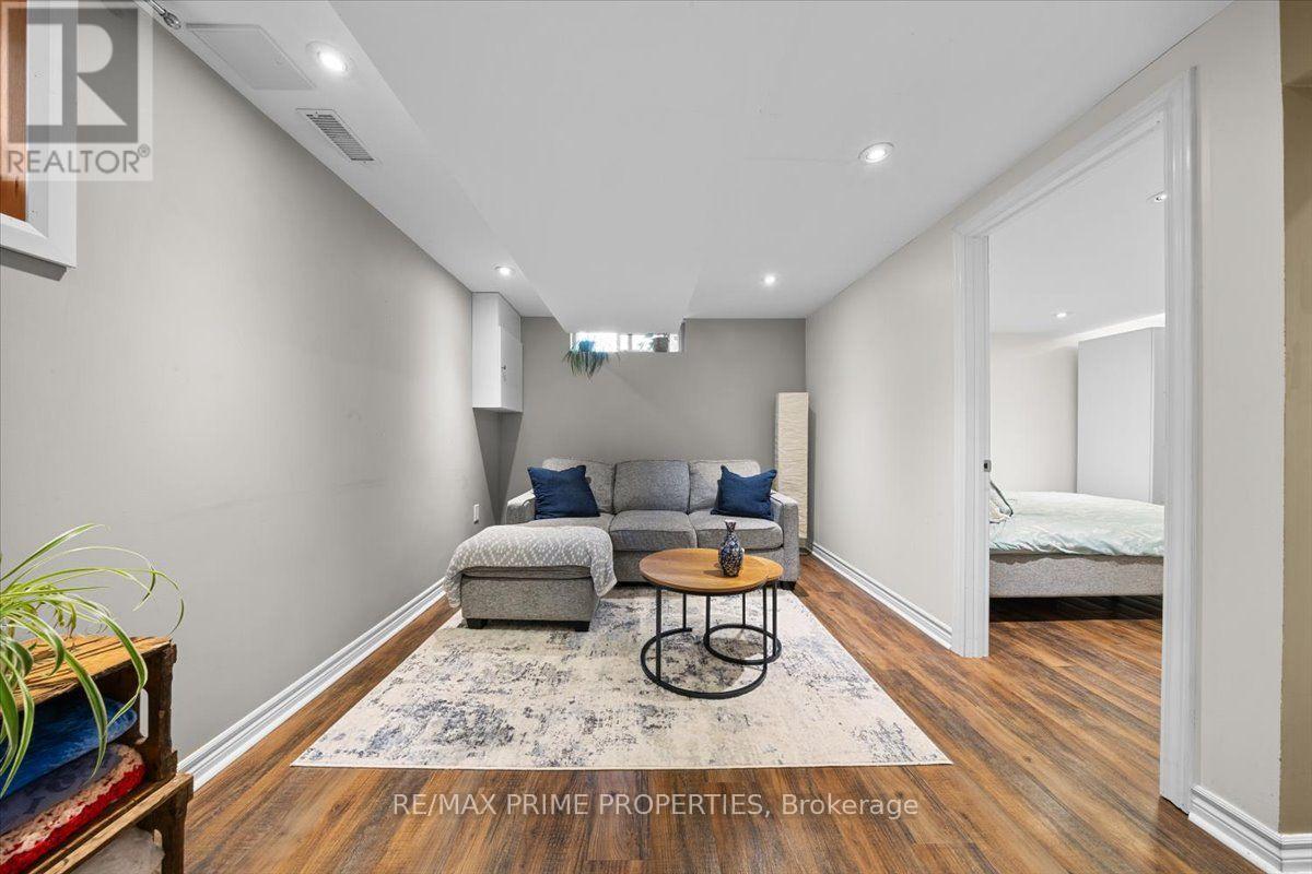 78 Fieldgate Drive Property Photo 36