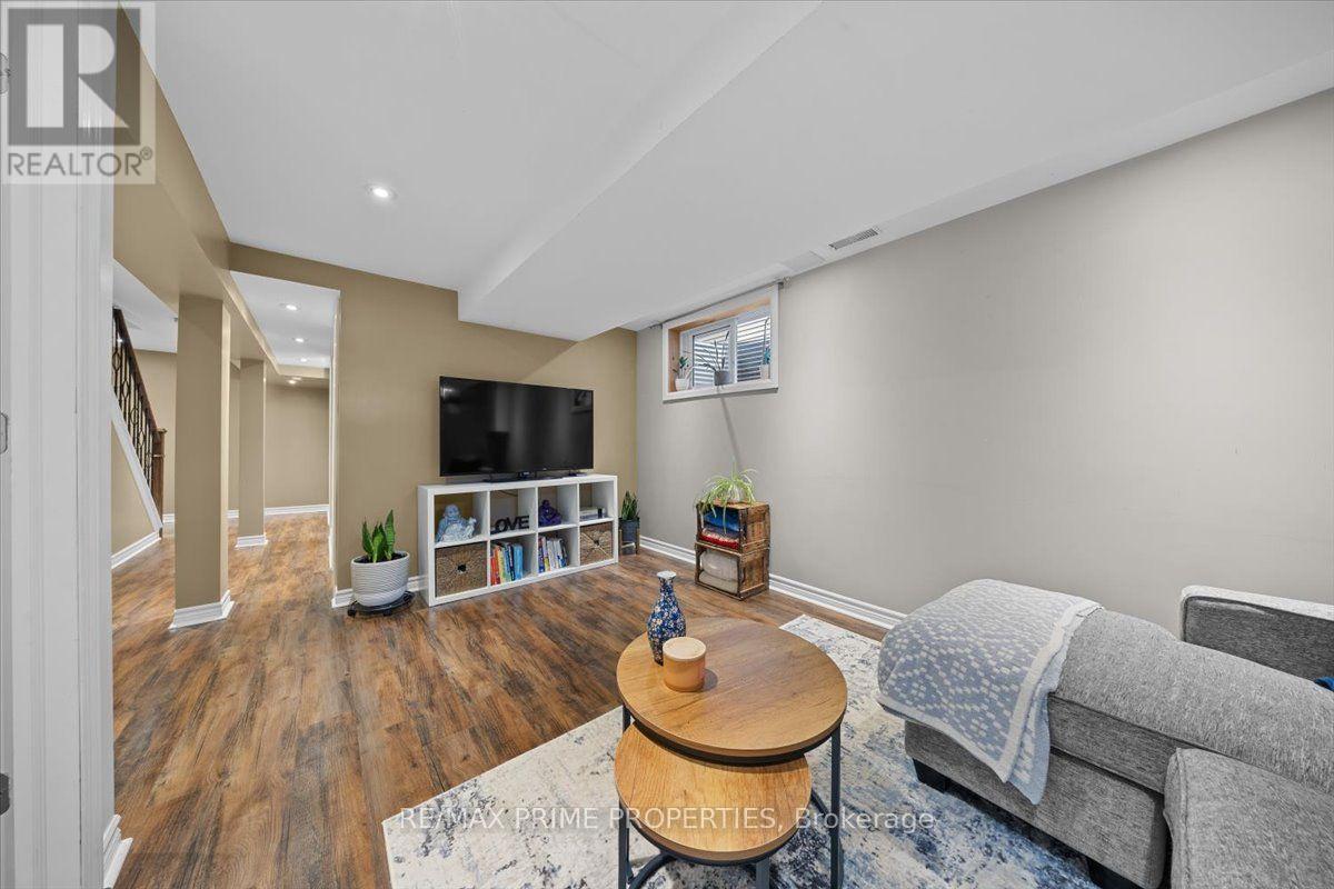 78 Fieldgate Drive Property Photo 37