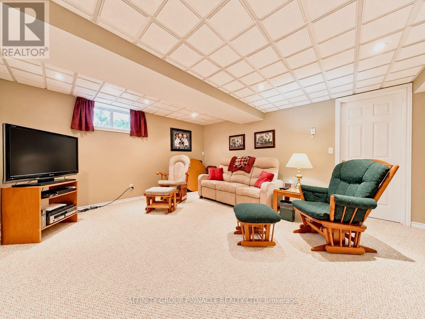 30 Cove Road Property Photo 26