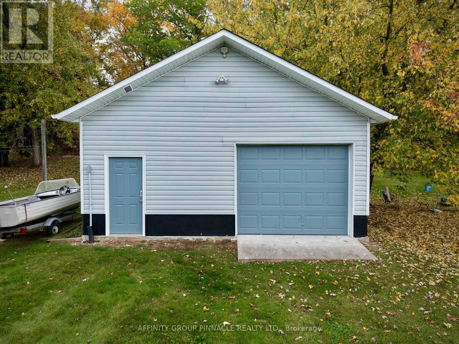 30 Cove Road Property Photo 34