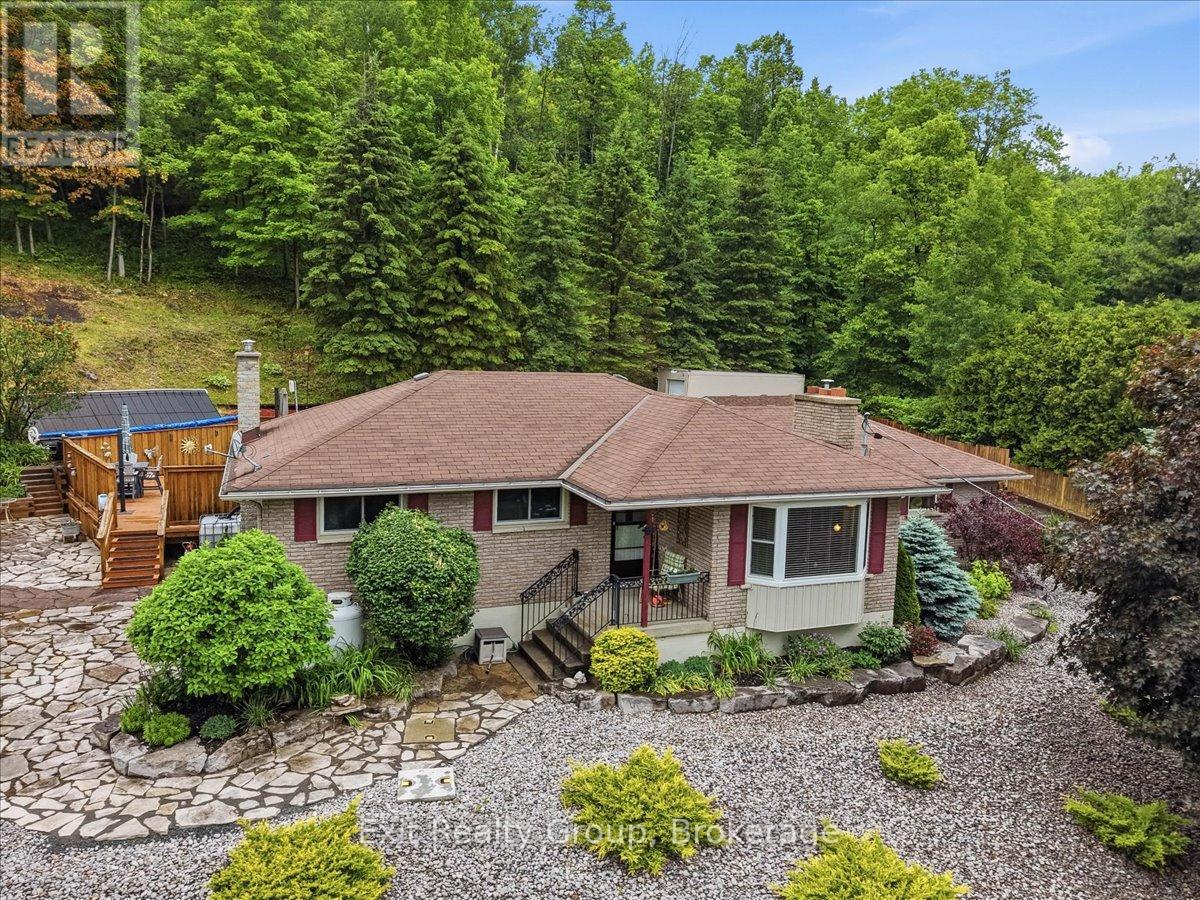 427 Townsend Road Property Photo 1