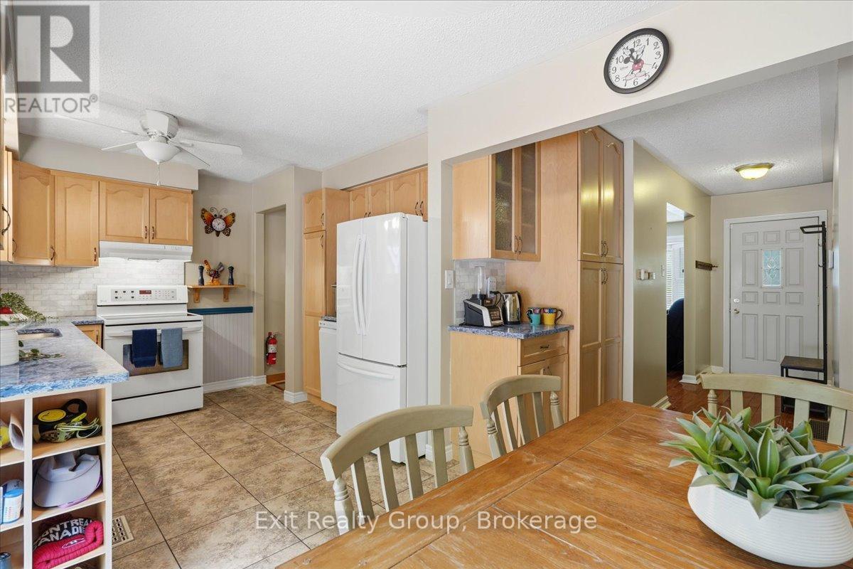 427 Townsend Road Property Photo 10