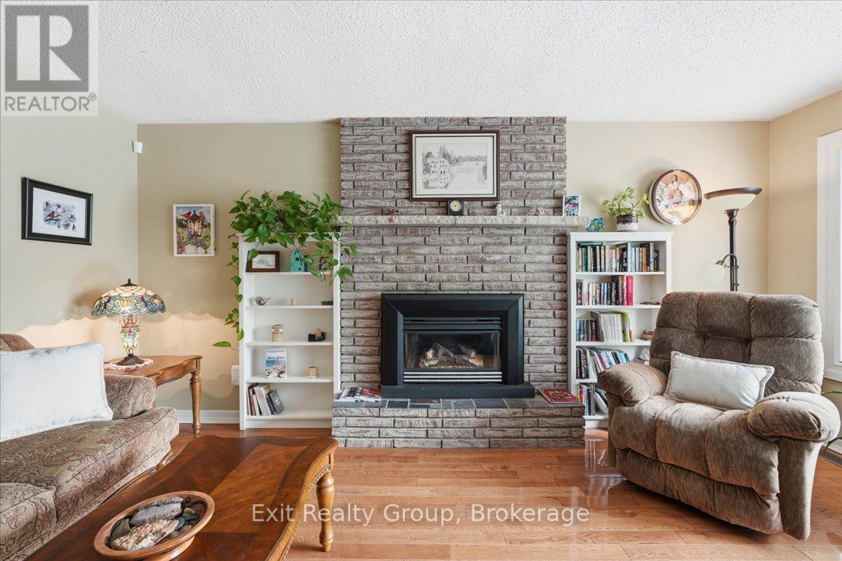 427 Townsend Road Property Photo 14