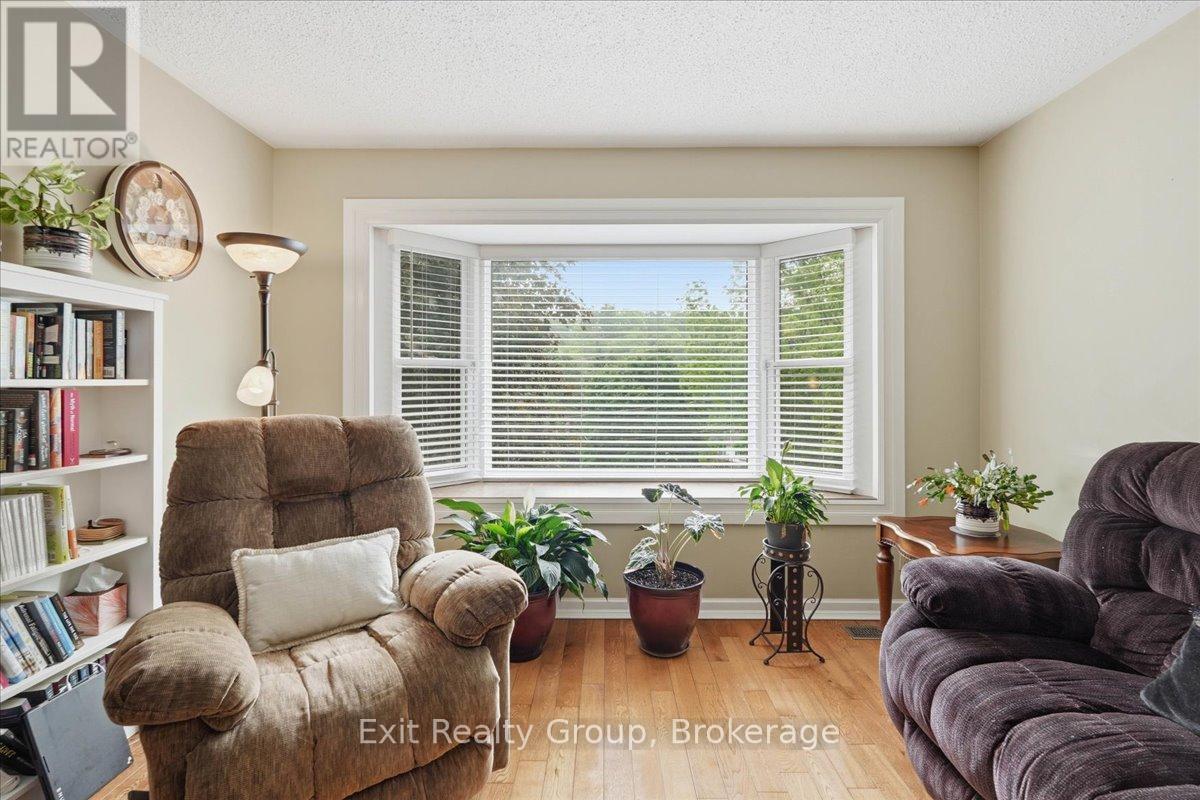 427 Townsend Road Property Photo 15
