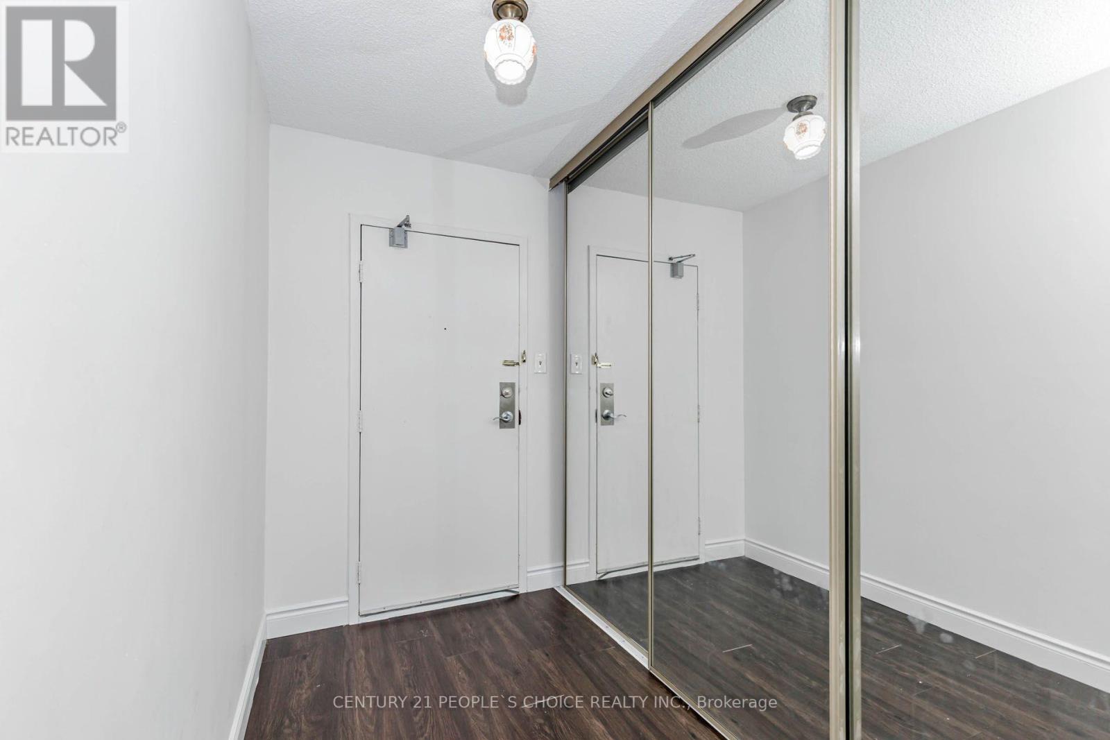 1203 - 301 Frances Avenue Property Photo 8