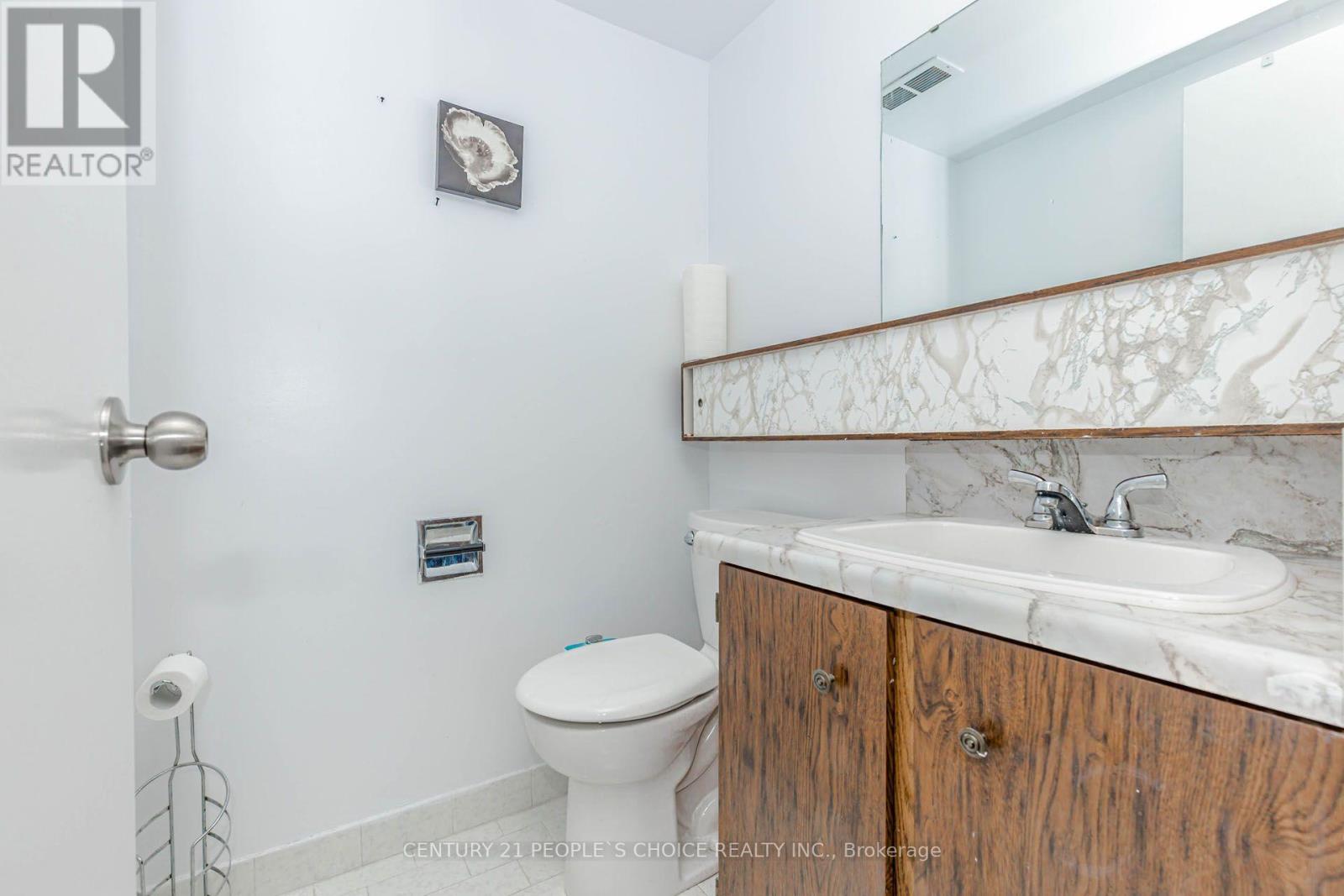1203 - 301 Frances Avenue Property Photo 24