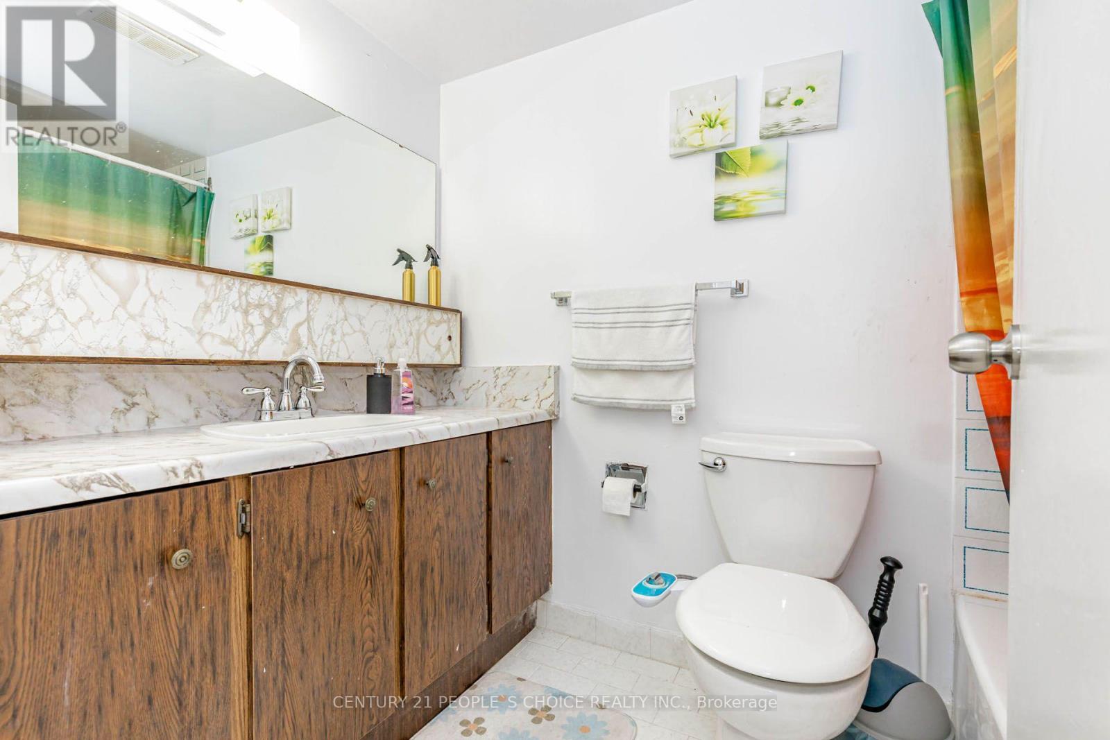 1203 - 301 Frances Avenue Property Photo 27