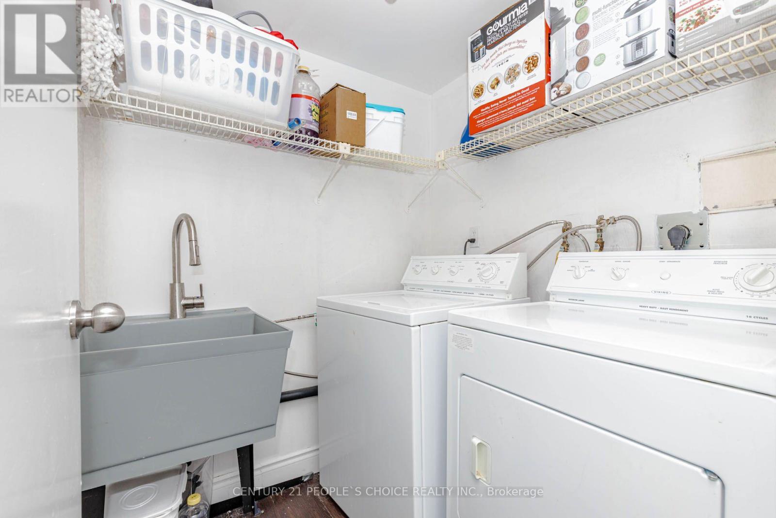 1203 - 301 Frances Avenue Property Photo 32