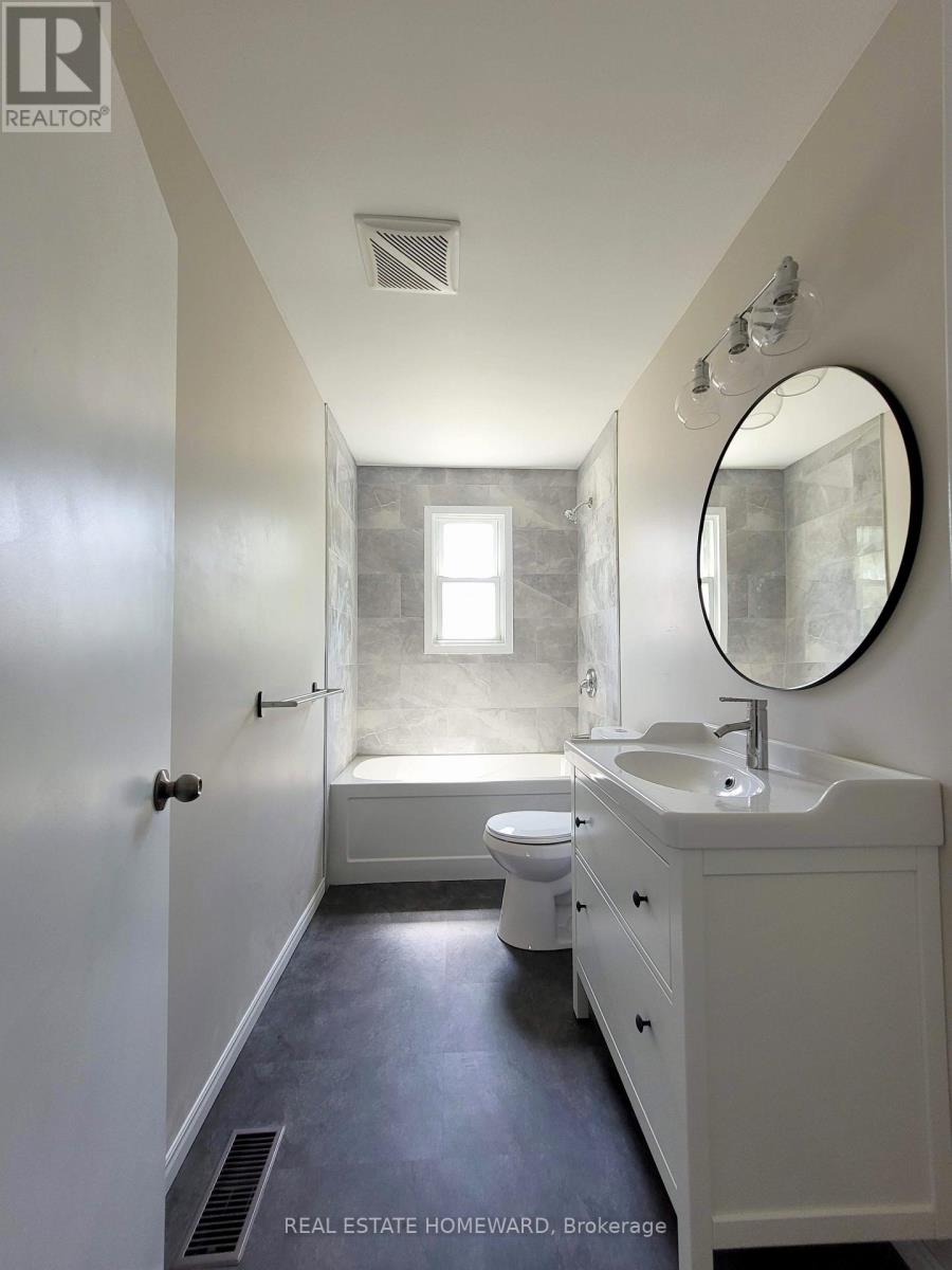 228 East 25th Street Property Photo 10