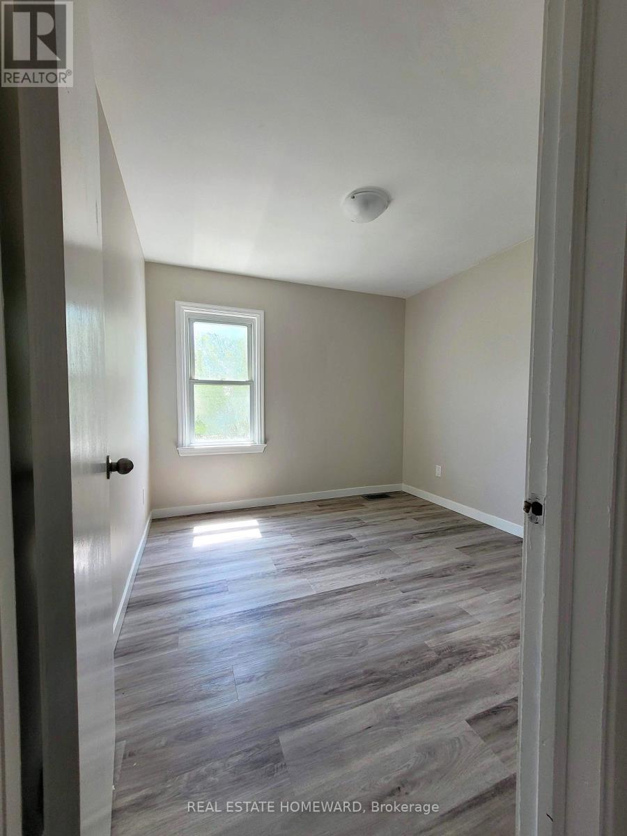 228 East 25th Street Property Photo 12