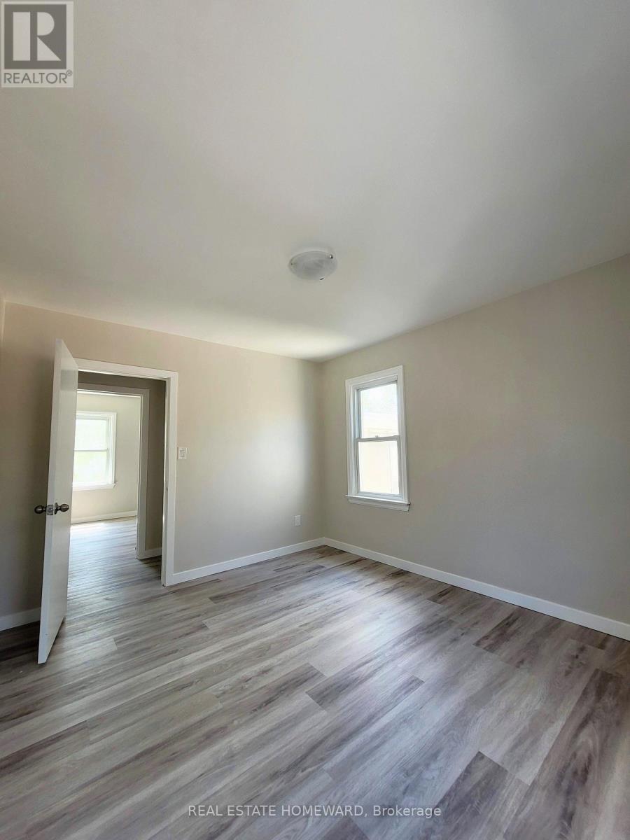 228 East 25th Street Property Photo 14