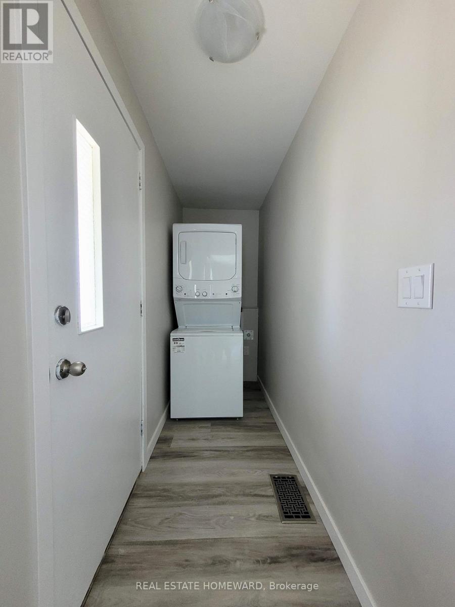 228 East 25th Street Property Photo 16