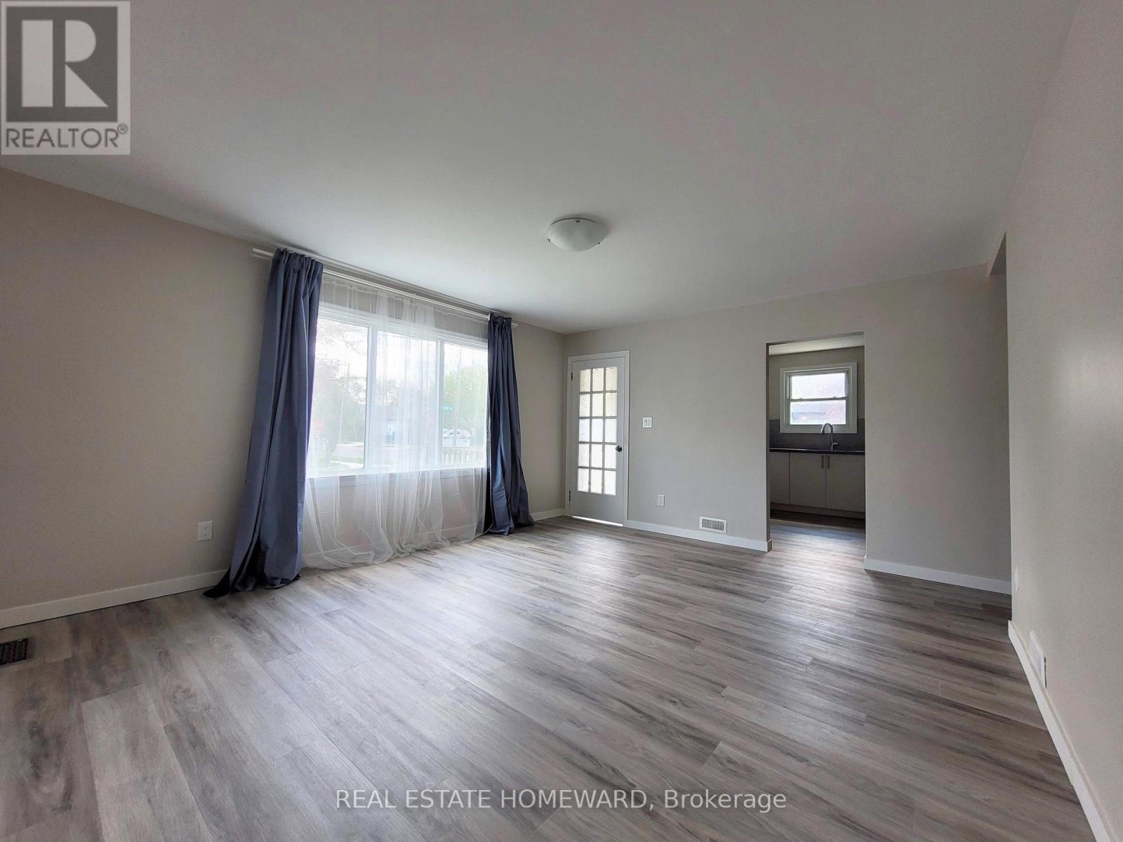 228 East 25th Street Property Photo 18