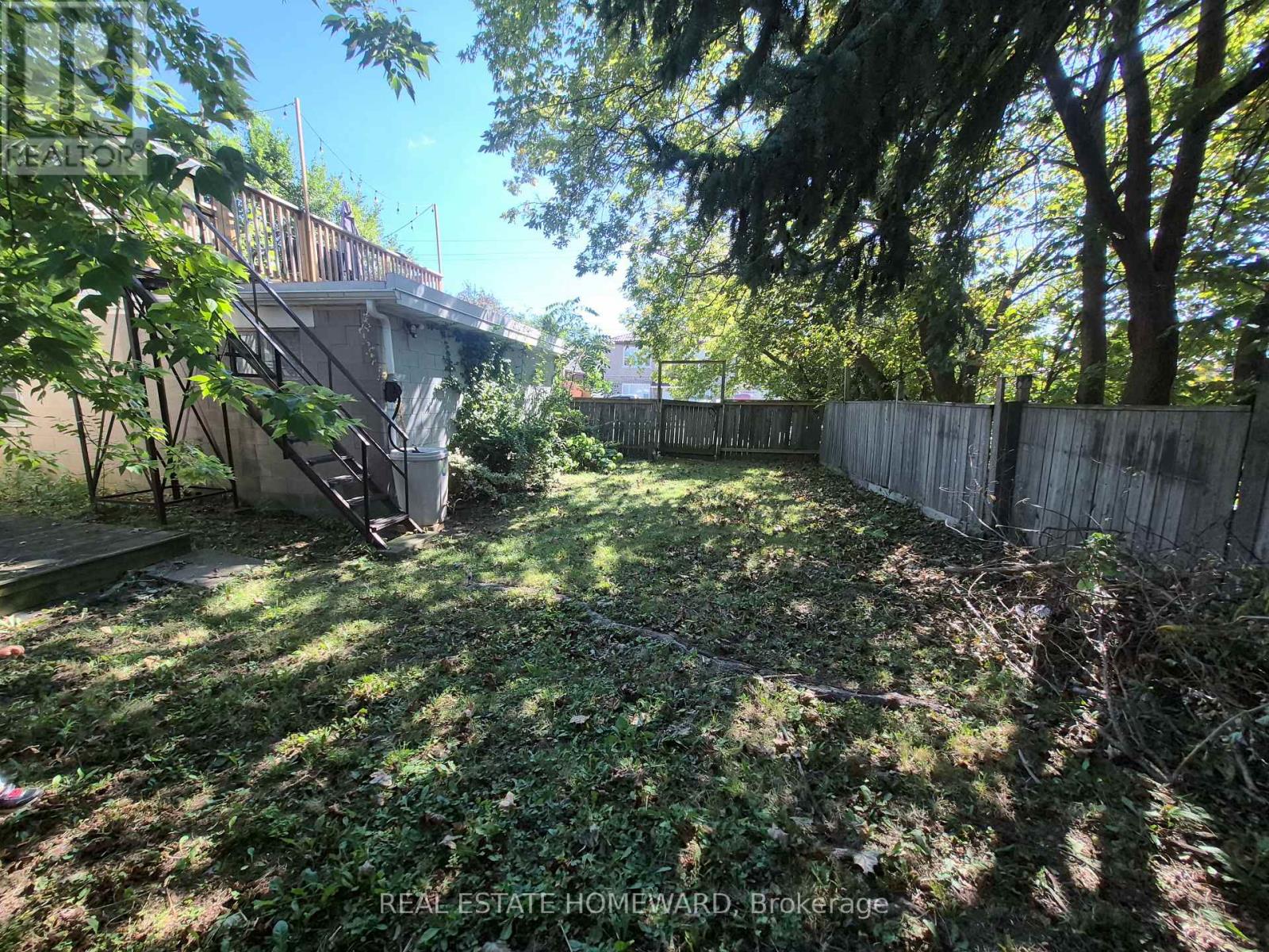 228 East 25th Street Property Photo 21